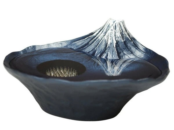 Sakasa Mt. Fuji: Ikebana flower vase